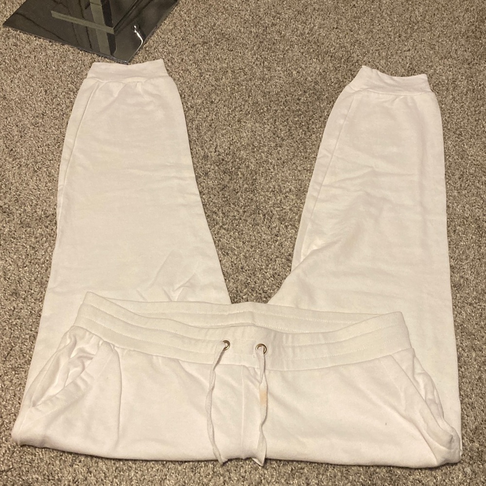 Bebe White Casual sweatPants